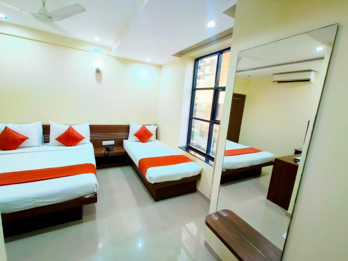 Sai Srushti By Neem Square Hotel Ширди Екстериор снимка