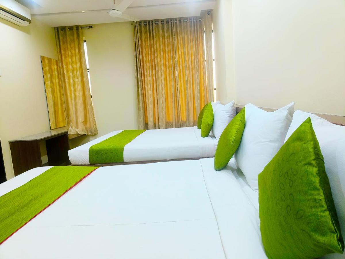 Sai Srushti By Neem Square Hotel Ширди Екстериор снимка