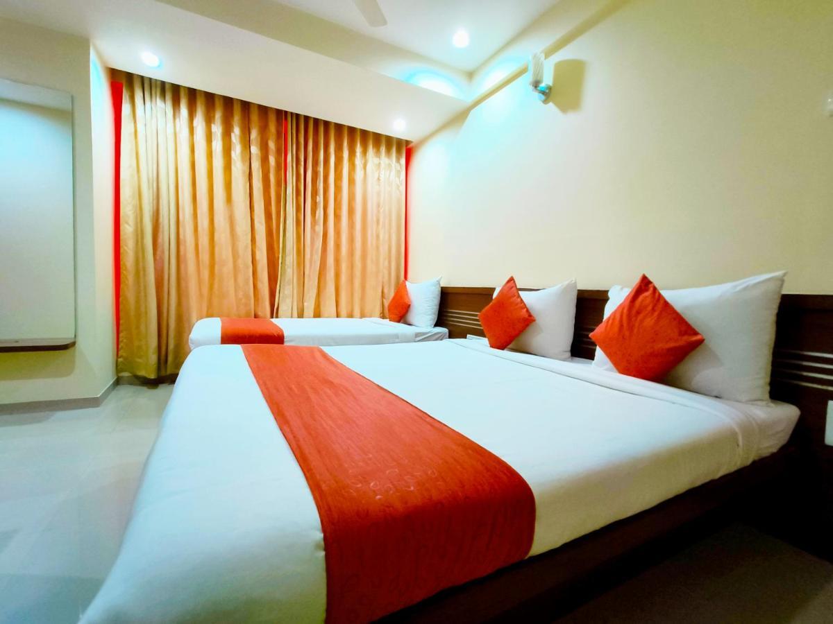 Sai Srushti By Neem Square Hotel Ширди Екстериор снимка