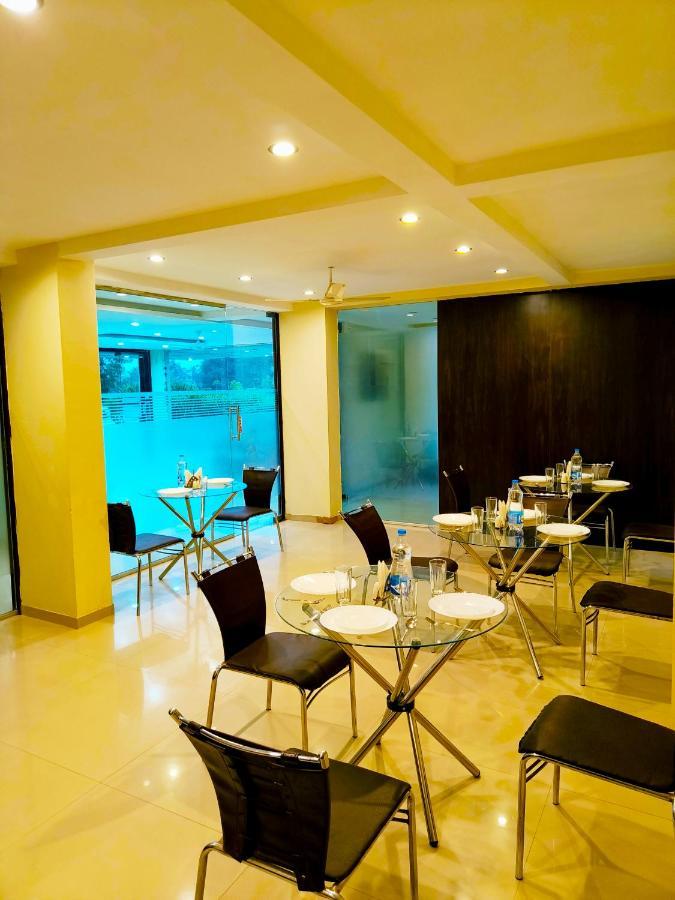 Sai Srushti By Neem Square Hotel Ширди Екстериор снимка